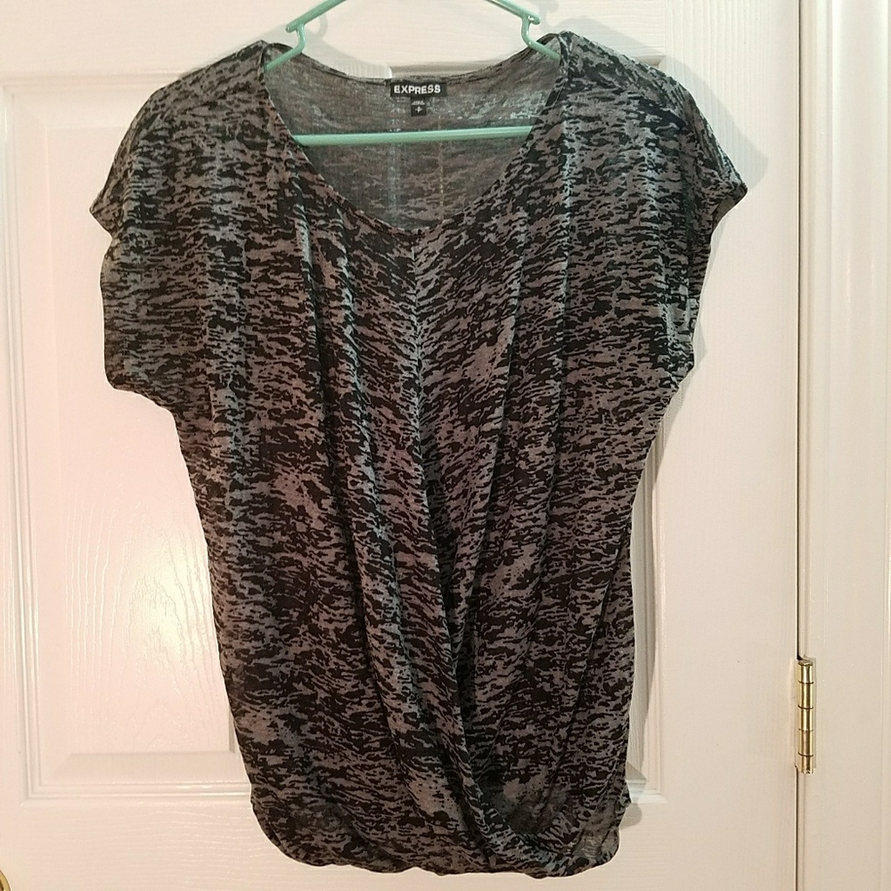 🤍EXPRESS GRAY WRAP SHIRT🤍